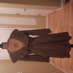 Ladies Coat Dress Black and Taupe Print. 2 Large Buttons in front. 2 side pocket